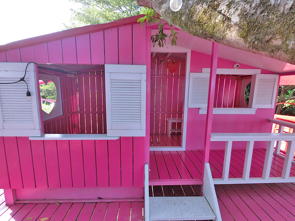 粉紅樹屋