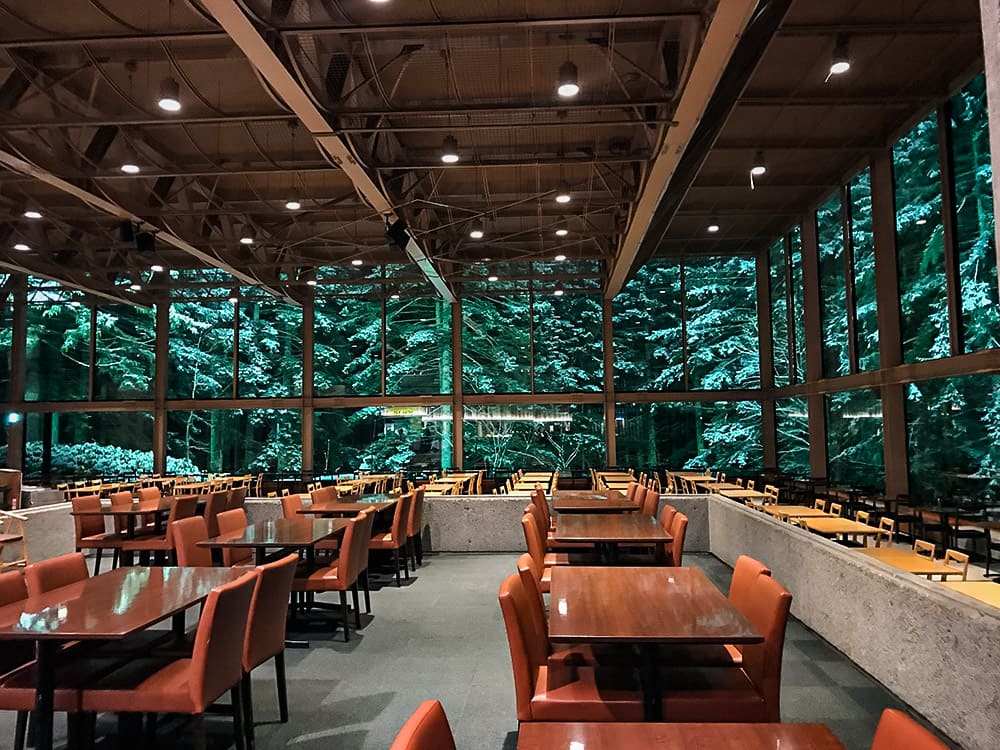 北海道星野度假村 森之餐廳 森のレストラン ニニヌプリ 用餐區